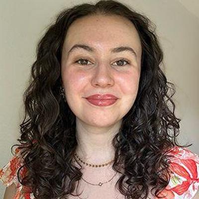 Referentin Victoria Khorani